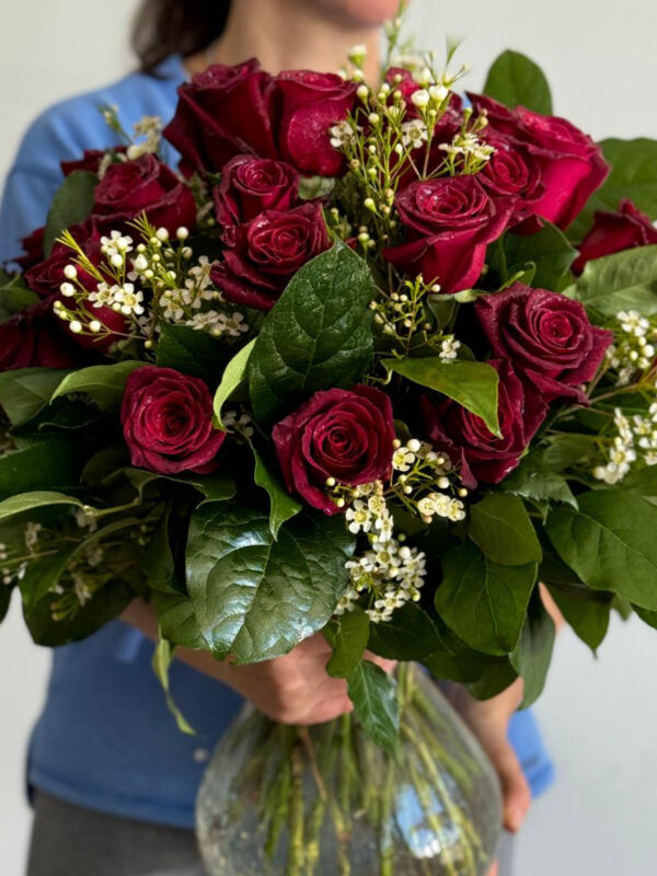 red roses